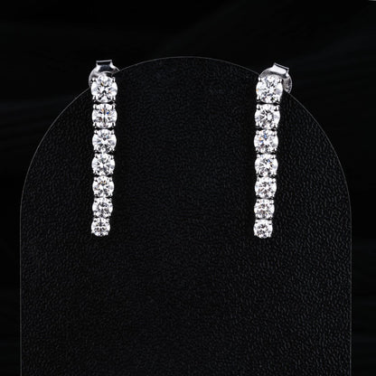 Round Diamond Danglers Earrings