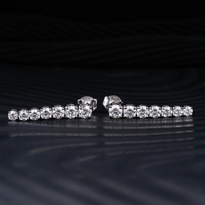 Round Diamond Danglers Earrings